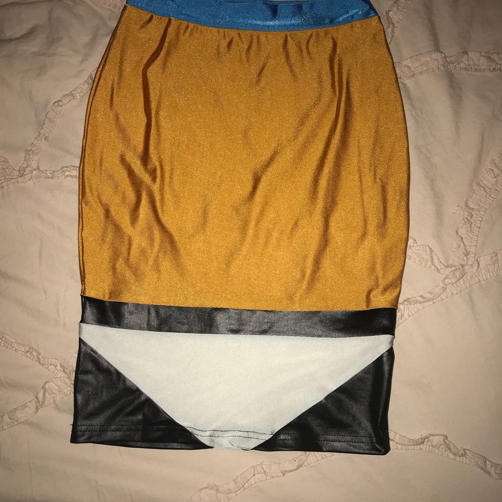 Two piece skirt set worn once